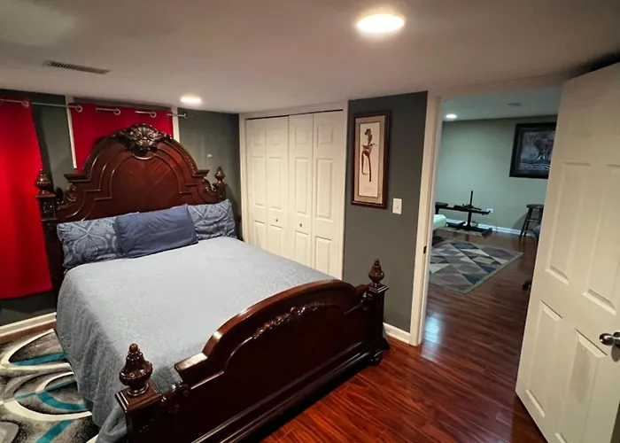 Habitación en casa particular Is Not An But A Quiet Place Bolingbrook